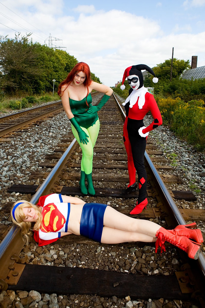 Supergirl_Caught_and_Bound_by_UtaArashi_Cosplay